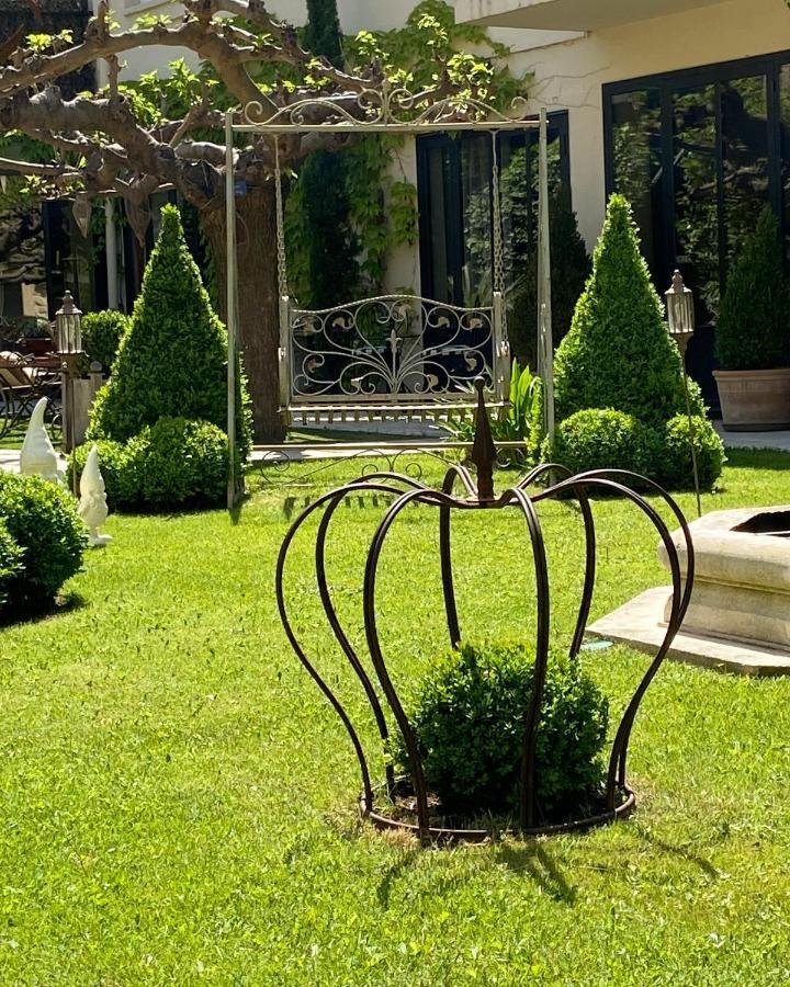 Hotel Gounod Saint-Remy-de-Provence Bagian luar foto