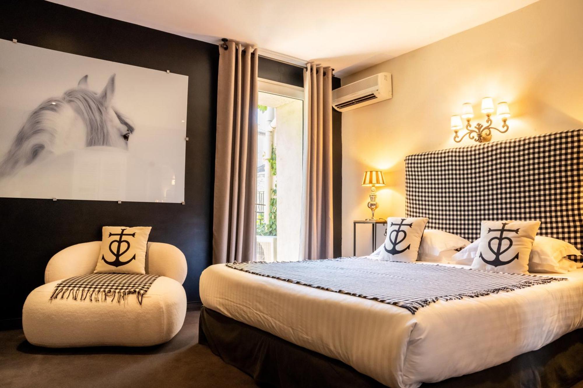 Hotel Gounod Saint-Remy-de-Provence Bagian luar foto