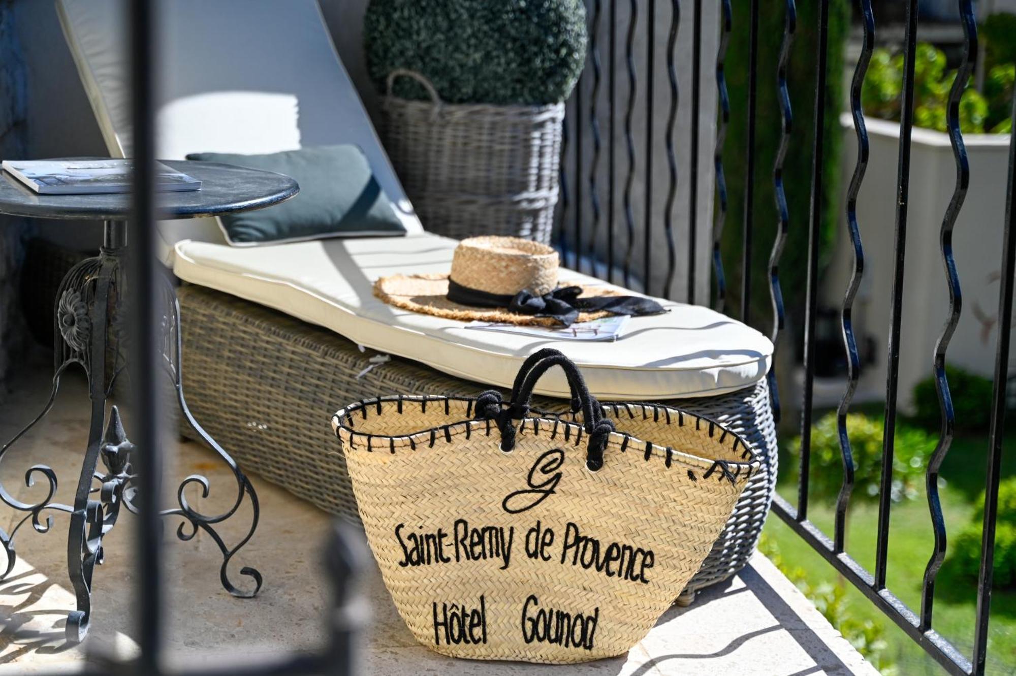 Hotel Gounod Saint-Remy-de-Provence Bagian luar foto