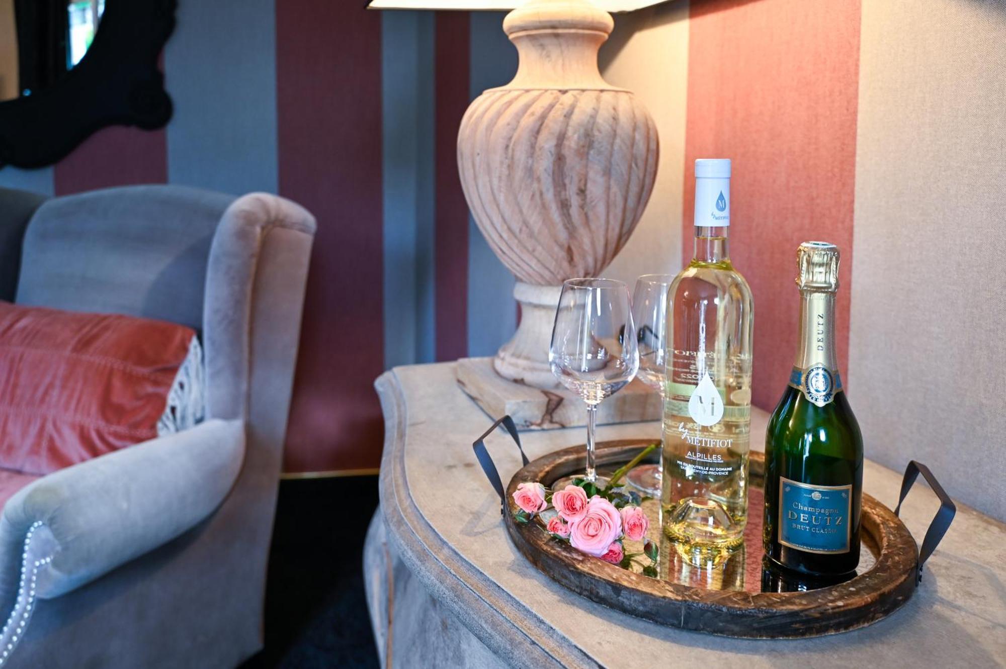 Hotel Gounod Saint-Remy-de-Provence Bagian luar foto